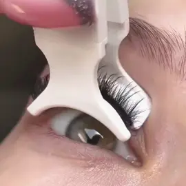 Soft magnetic lashes #sevenlash #magneticlashes #magneticeyelashes #lashes #eyelashes #lashstylist #lashfactory #magnetic 