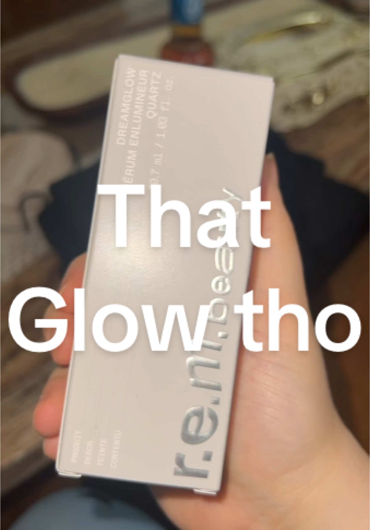#rem #rembeauty #girlythings #girltok #serum #faceserum #highlighter #makeup #makeuphacks #makeuptutorial #glitter #rosegold #perfume 