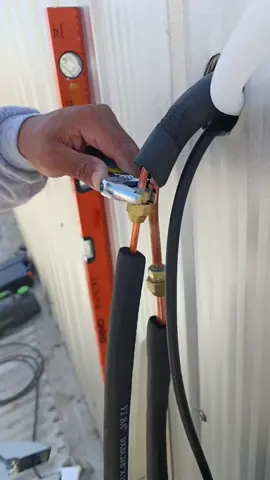uso de llaves de torque en Refricer vamos por todo y por más ! #aireacondicionado 