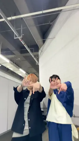 Episode와 함께 Now One, Two, Three, Countdown🦒💙 With #TWS #SHINYU @TWS  #강다니엘 #KANGDANIEL  #Glow_to_Haze #Episode #Episode_challenge #투어스 #신유 