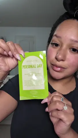 Back in stock!!! I love the nose strips 💚 @Personal Day #fyp #tiktokshopcreatorpicks #dealsforyoudays #personalday #personaldaynosestrip #nosestrips #blackheadextractor #blackheadnosestrip #unplugblackheadnosemeltingstrips 