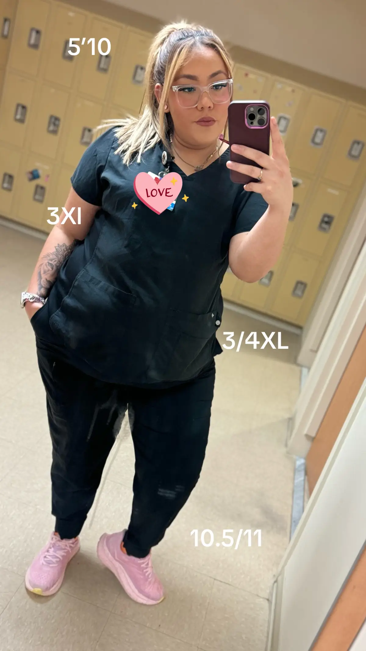 Serving looks, and Channeling my big momma inner vibes!! #bigmamma #girlsgirl 