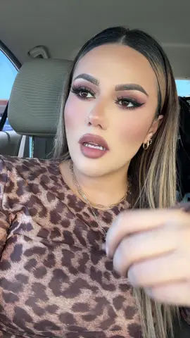 Help me become TikTok famouse ppl !!! Para ayudar a las personassssss pobres como yo shingaooooo #fyp #nevertoolate #humo #tiktok 