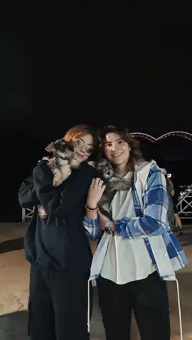 Un hermoso recuerdo 🐶😎 síguenos y se parte de esta aventura 🍀 #laugamer #zully #zein #bebaarmy #chales #sideral #flocs #accamary #matt 