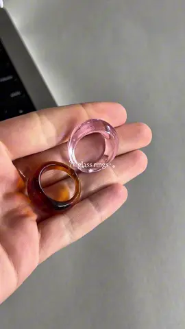 #glassrings #glassring #resinring #crystalrings #ringstacking #jewelrytour #uniquejewelry #glassjewelry 
