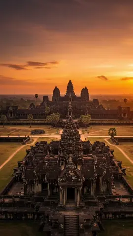 ប្រាសាទអង្គរវត្ត❤️🇰🇭#ប្រាសាទអង្គរវត្ត🥰🇰🇭ប្រាសាទខ្មែរ🇰🇭 #អង្គរវត្តកម្ពុជា #ព្រះបាទជ័យវរ្ម័នទី៧ #ចក្រភពអង្គរ #100k #100k #fyp 