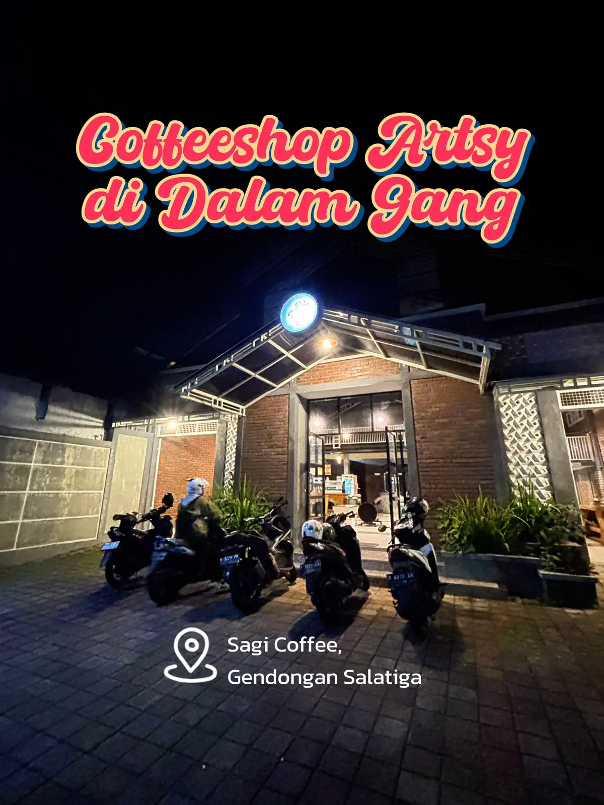 Jalan sedikit masuk gang, ada ruang hangat berlapis bata ekspos. Kopi, snack, dan percakapan yang nggak perlu buru-buru. 👌 #coffeeshopsalatiga #cafesalatiga 