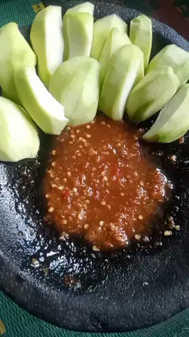 yuk mari dicekout mangga muda cocok buat lutisan #manggamuda  #rujakmangga  #ngiler 
