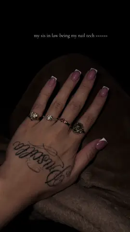 Why do my own when she can do mine 🤓 #fyp 