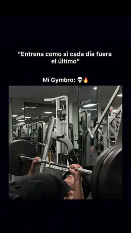 Jugando con 100kg en banca 💀 #GymTok #cuchillo #gymrat #pecho 
