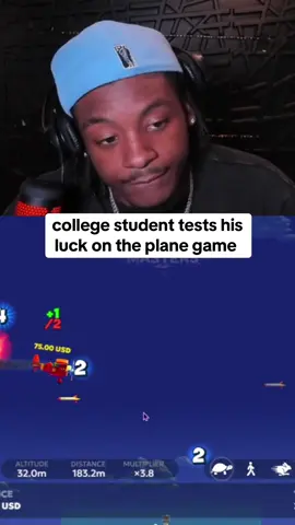college student tests his luck on the plane game #bladds #planegame #kickstreaming 