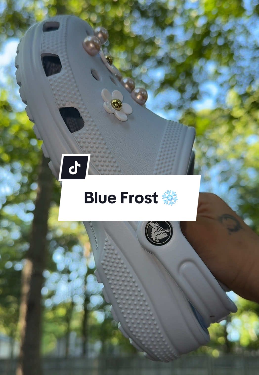 Mama Crocs ❄️ #crocs 