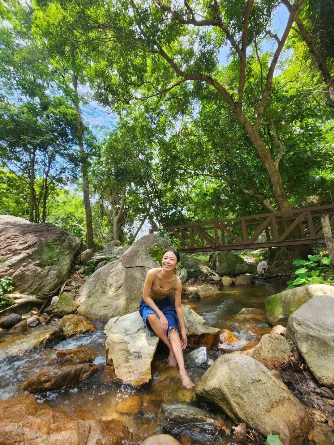 สุขใดยิ่งกว่า