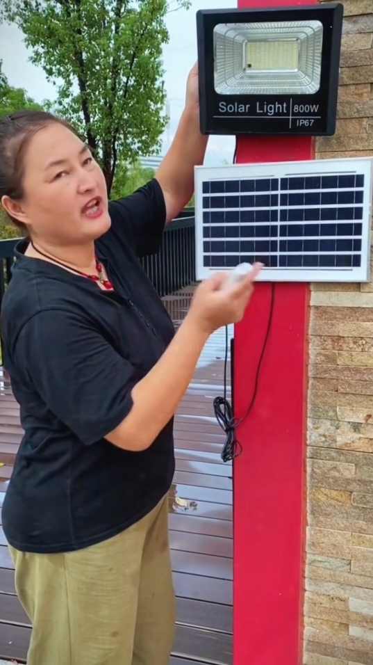【BUY1 TAKE1 , Real Watts , 24H shipping , Manila】solar flood light 600W outdoor waterproof IP67 solar lights LED original 606 LED 18000mAh 100W-600W# Outdoor Lighting # Solar charging # Solar Street Lamp # Solar Courtyard Lamp#fyp #foryou #tiktokshop #goodthing 