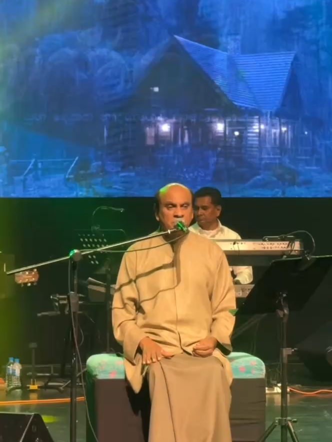 Ruduru Thuru Wadule | Sunil Edirisinghe | YugaSwara #music #fyp #event #viral #fypシ゚viral #trendingtiktok #livemusic #songs #tiktok #foryoupage #following #liveinconcert #yugaswara #ruduruthuruwadule #SunilEdirisinghe