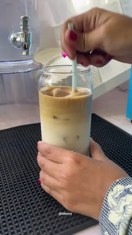 Kopi dalgona yg trend kembali😌 #fyp #fypviralシ #kopi #coffe #dalgona #minumanviral 