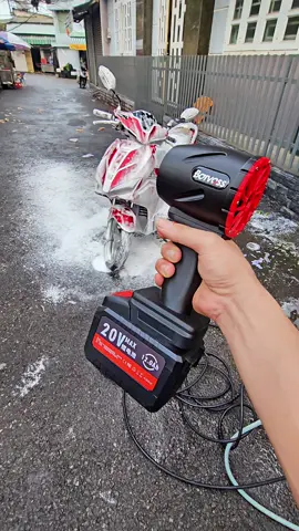 Thổi bay cái nghèo 🤣 #musanamotorcarcare #thinhhanh #muasamnhanh #musana #viral #xuhuong 