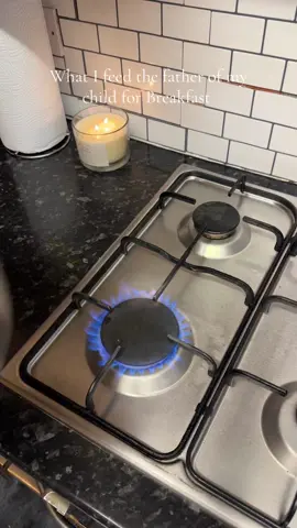 When you marry a Yoruba man,his favourite meal become part of your cooking routine… #explore #cookwithme #poundedyam #eforiro #zaynabazeez 