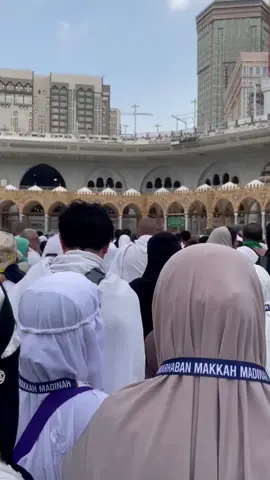 😇🥰 #infoumrohdanhaji #semuaorang #umrohramahlansia #tawaf#fyp  #masjidilharam #marhabanmakkahmadinah 