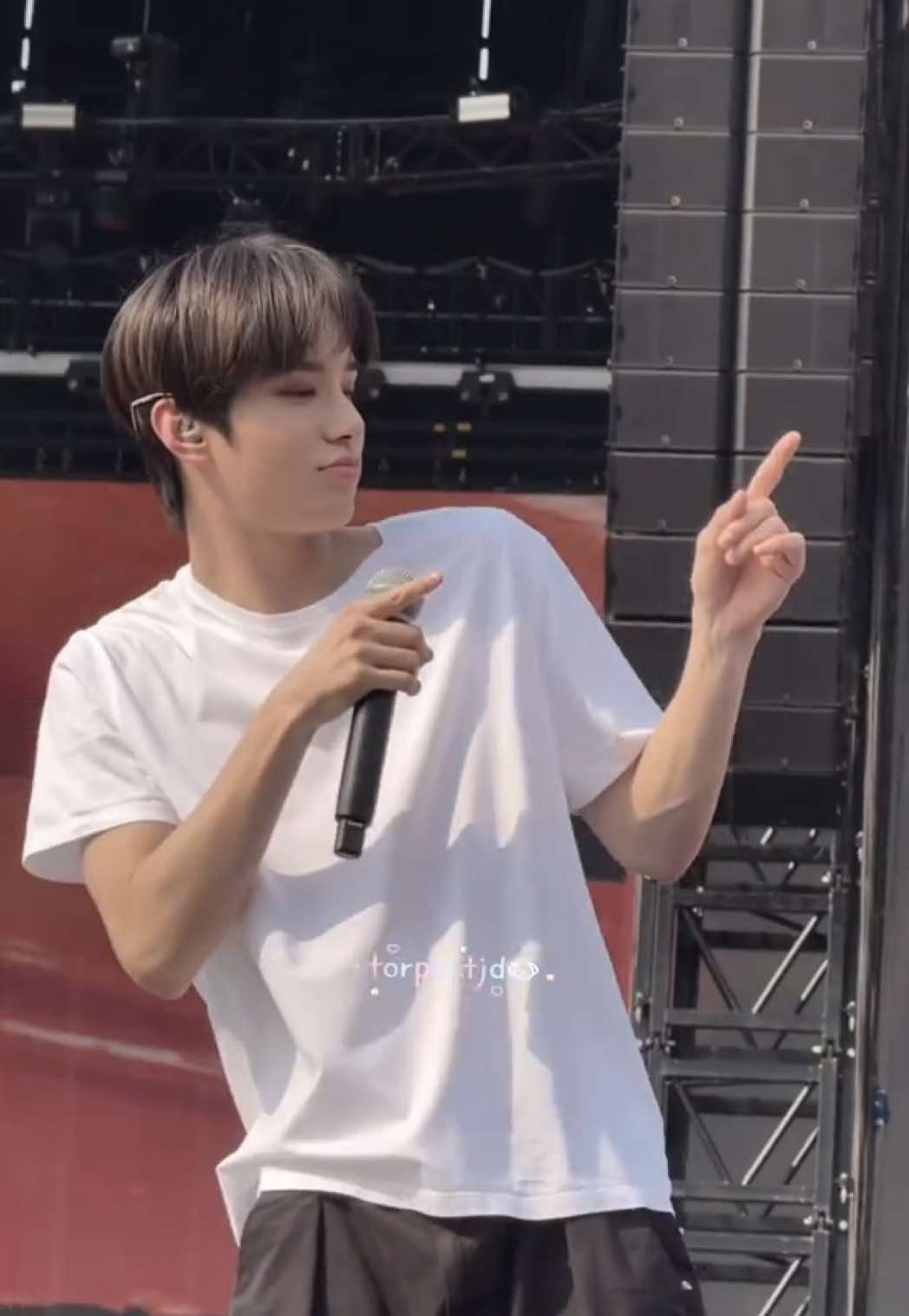 เธออย่าพึ่งไปบอกรักใคร #jungwoo  #nct  #nct127 #NCT127_NEOCITY_THE_MOMENTUM.  #NEOCITY_THE_MOMENTUM_BANGKOK