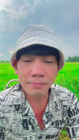 Chỉ có thể là yêu quái thôi 😂