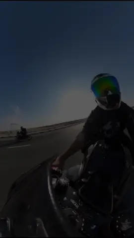 #dubai #dubai_dxb_uae🇦🇪 #bikeride #bikelife #dubairiders #lovedubai              VC: Abdullah Hayabusa