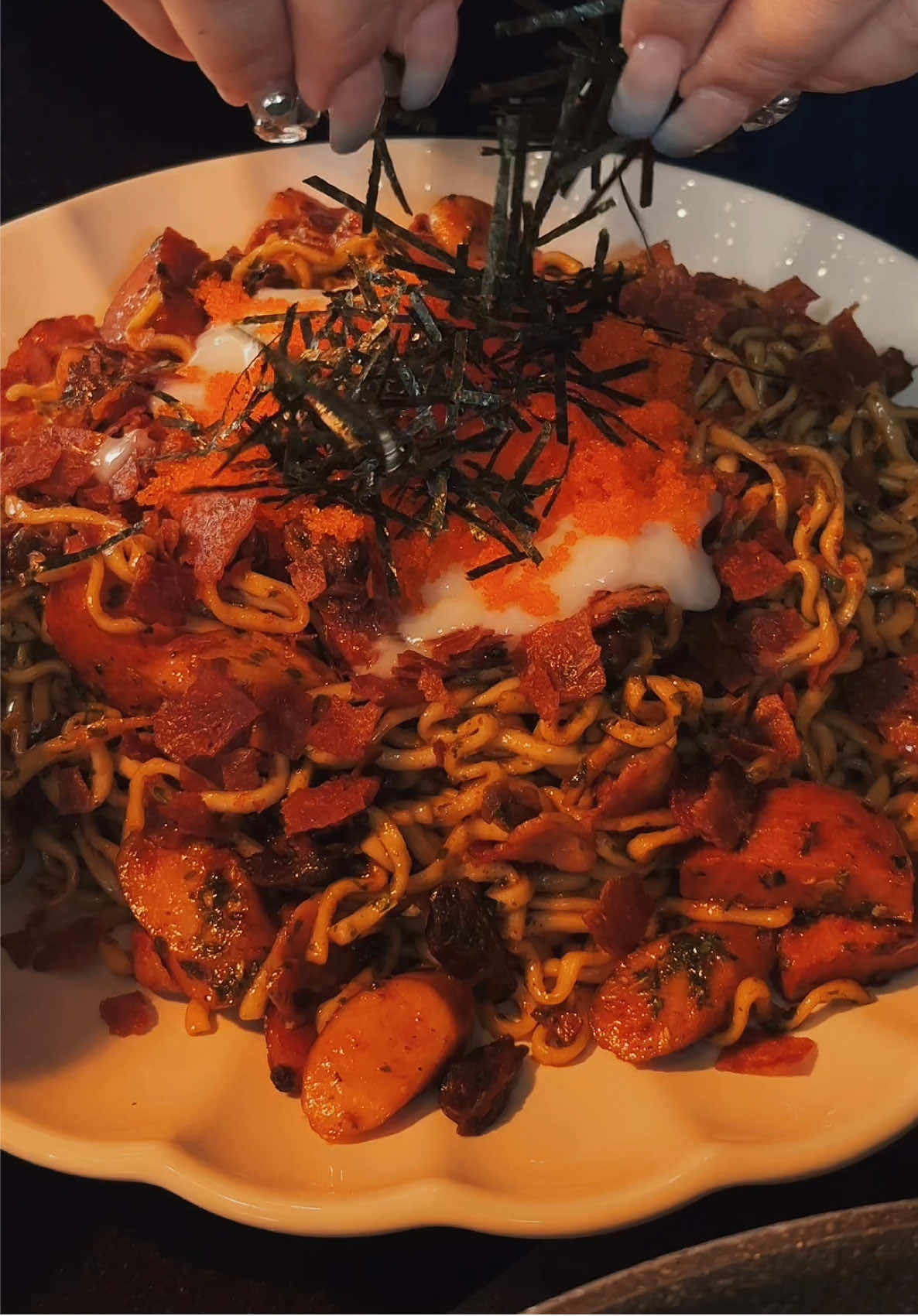 บะหมี่มาเฟียกับหอยลายกระป๋องคือที่สุด หยุดกินไม่ได้เลย @ปุ้มปุ้ย Pumpuibrand 🥰❤️ #บะหมี่มาเฟีย #เมนูพิเศษบะหมี่มาเฟีย #บะหมี่กึ่งสําเร็จรูป #มาม่าเผ็ด ##tiktokของกิน #ของอร่อยบอกต่อ 