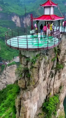 A big platform destroyed #collapse #disasters #tiktoknews #destruction #earthquake 
