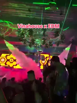Đánh nhạc Việt tại Club Mỹ cho người Việt nghe. Vinahouse x EDM - Toan Pham ( Teddy aka Ben) #vinahouse #edm #teddy #toanpham #purenightclub #Pure #DJ #sanjose #california #club #binhgold #doituthe 