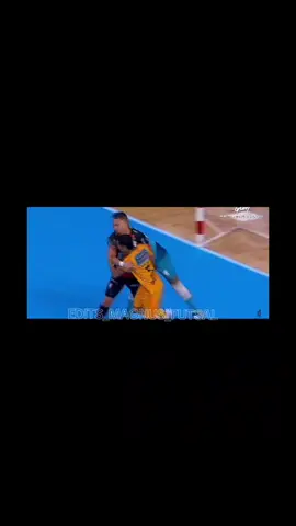 😂😂 #fyp #fouryou #foryoupage #skills #futsal  @_carlinhoss05 👏🏻👏🏻🤣