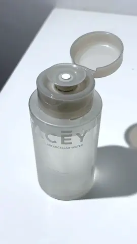 usap usap langsung bersih?? ya pake micellar water stacey ajaa #stacey 