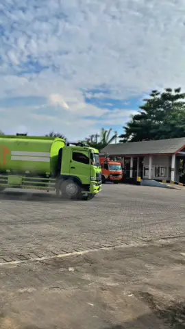 Tepat sasaran🥶🥶#fypシ #masukberandafyp #hino500 #kurilcpo #amizatransport @baby_b0ss23 @joelfn_01‼️ @Rama🫵 @AT transporter @miswar_88 