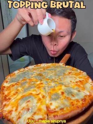 LIAT VIDEO DAN CAPTIONYA BAIK-BAIK @pepperino.id Sekarang udah buka outlet terbarunya di daerah barito jakarta selatan. Lebih luas, lebih nyaman, ada 3 lantai temen-temen. Tenang aja outlet yang di srengseng juga masih ada khusus buat take away. 📍 @pepperino.id Jl. Langsat 1 No.3A, Kramat Pela, Kby. Baru. Jakarta Selatan 📑 No Pork, No Lard ⏰ 10:00 - 22:00 📅 Setiap Hari Buka #pizza #pepperino #disinihade #kulinertiktok #pizzaviral #kulinerindonesia #truffle #barito #kulinerjakartaselatan #kuliner 