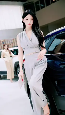 Are you in a relationship? I don't trust others with it #CarModelMiss #Guangdong-Hong Kong-Macao Greater Bay Area Auto Show #Beauty #ChinaCarModelAwards #Yeonxi 