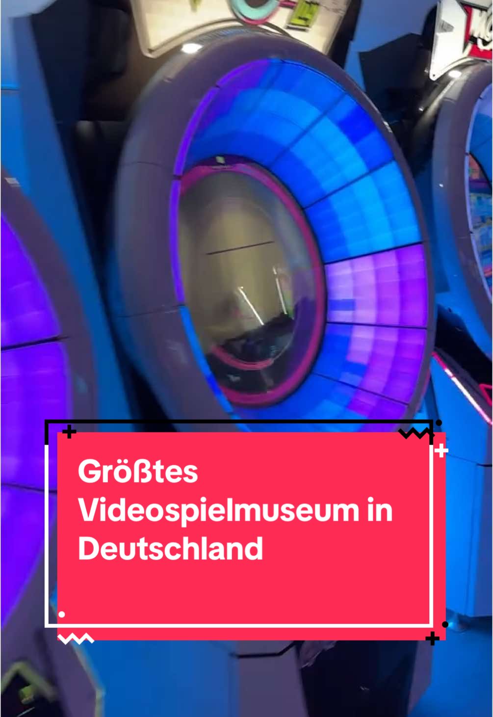 Keno hat einen kleinen Ausflug ins HI-SCORE in Hannover gemacht. 🔥🎮 Ein Ort voll mit Retro-Games, Arcade-Automaten, alten Konsolen und jeder Menge Technik-Kram.