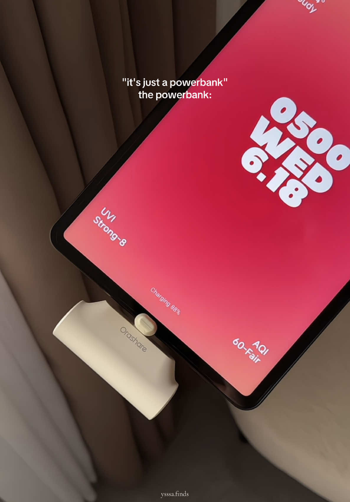 affordable capsule powerbank from @Orashareph 🫶🏻 #powerbank #capsulepowerbank #powerbankmini #minipowerbank #powerstation #Tech 