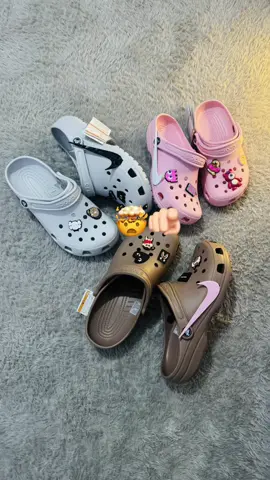 best seller crocs😩,order crocs and jibbitz nike di ig:svnshighstyle.co💋 #masukberandafyp #fyp #fypage #nike #crocsgang  #crocs4life #fypgakni #svnshighstyle #fypシ 