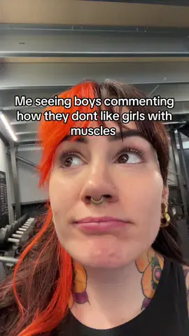 Hehehe don’t you like big muscles on women? #muscles #musclemommy 