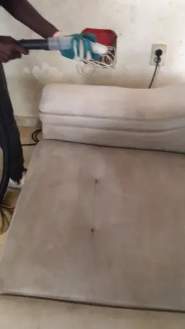 Marca já com à vasco prestação de serviços Lda que nós chegaremos até você 💪☎️958473713/923679089 #limpeza #estufados #higienização #angola🇦🇴 #adocosmundias🇦🇴 #luandaangola😍🇦🇴 