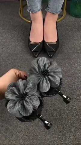 Ada potongan harga kalau kamu pesan sekarang🥰👆 #heelswanita #sepatumurah #sepatuwanita 