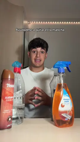 necesito vuestra ayuda para quitar la mancha de mi camiseta blanca 