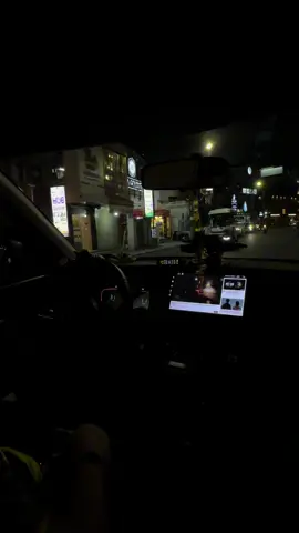 Ý thơ người ví em là ánh trăng lẻ loi 🎧 #nghenhactrenxe #lyricsvideo #xuhuong #laixe #chillwithtiktok #huế #radio 