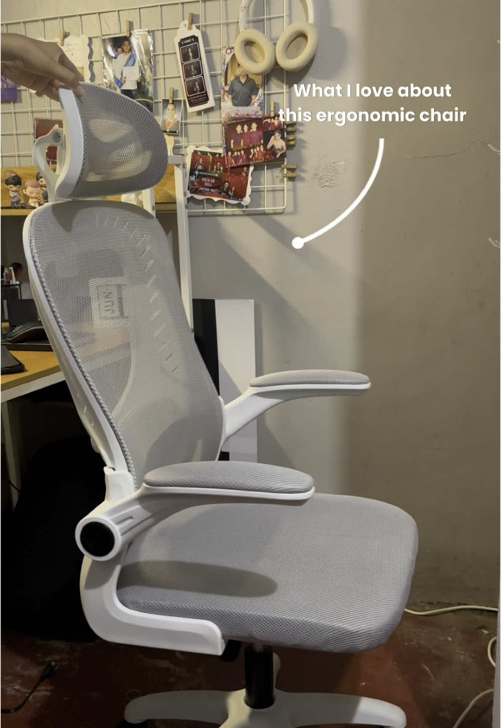 WFH essential — ergonomic officer chair. #ergonomicchair #officechair #wfh #swivelchair 