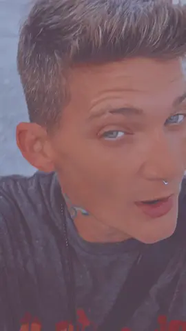 Happy hump-day 🤟✌️ #teamkelz😳 #pridemonth🏳️‍🌈 #wlw 