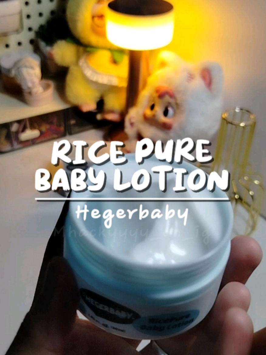 Pampakalma ng balat at amoy baby talaga! Perfect for your toddlers — lightweight, gentle, at may rice extract pa. Gamit namin: Hegerbaby Rice Pure Baby Lotion. --- #hegerbaby  #ricepurelotion  #babylotion  #gentleonskin  #toddlercare  #babyskincare  #momrecommendation  #babyessentials  #hegerbabylotion  #mildbabylotion  🧿🪬