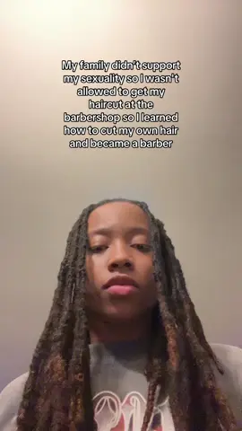 I became the barber that younger me would’ve loved, looked up to and felt safe with I would love more queer clients ig: cutzbychynatown #lesbiansoftiktok #femsoftiktok #lgbt #🏳️‍🌈 #studsoftiktok🌈 #lesbiansoftiktok🌈 