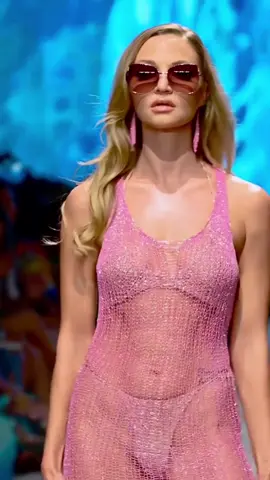 #keşfet#fashionshow#entertainment#fashionstyle#share#blackpink#bikinifashion#beautifulgirls#