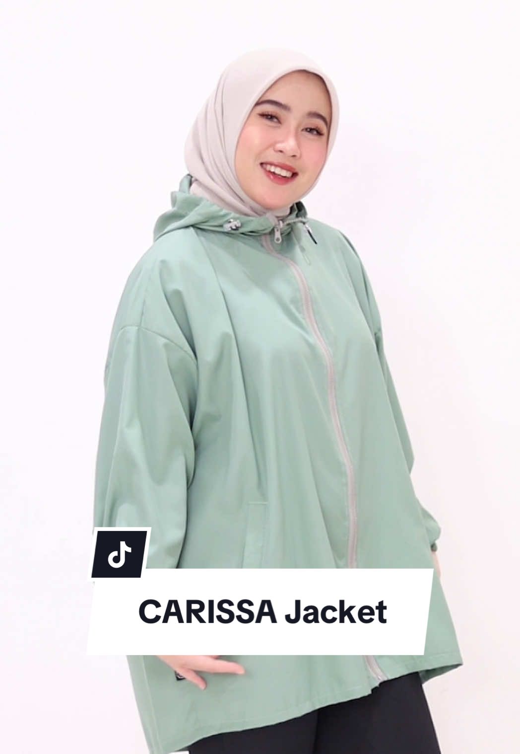 Cari jaket buat olahraga? Bisa banget pake CARISSA Jacket ini loh. Yuk checkout sekarang! #zave #jakezave #jaketolahraga #jaketoversize #jaketlari #rekomendasijaket 