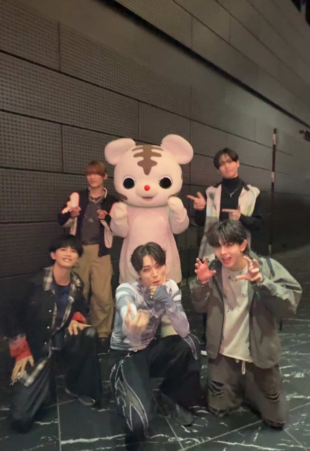 リリースイベント@東京・新宿三角広場ありがとうございました！！ メジャーデビューしたぜ！！！🐅 @なおたー @高尾颯斗  #BLAST_challenge #ワンエン#BLAST_cgh 