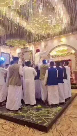 مبروك والف مبروك الله يسعدك ويرزقك الذريه الصالحة😍❤️